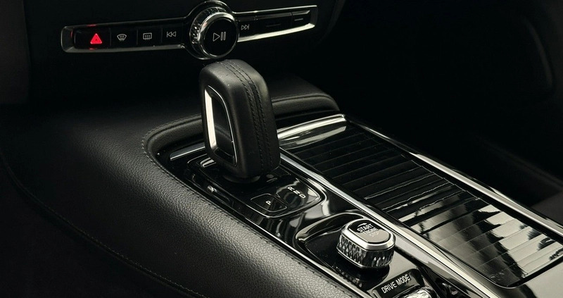 Volvo V60 cena 129900 przebieg: 164529, rok produkcji 2019 z Sztum małe 781